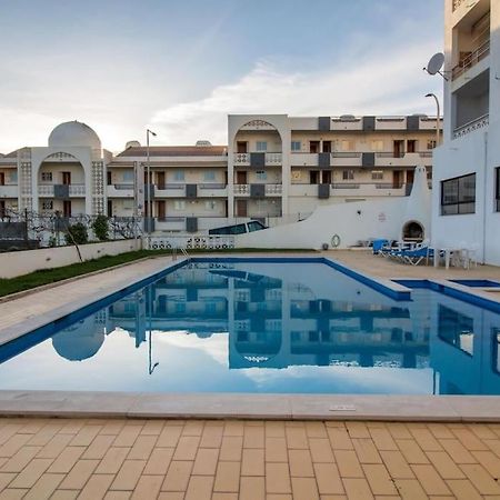 Central Apartment - Pool And Sea View & Albufeira Center Екстериор снимка