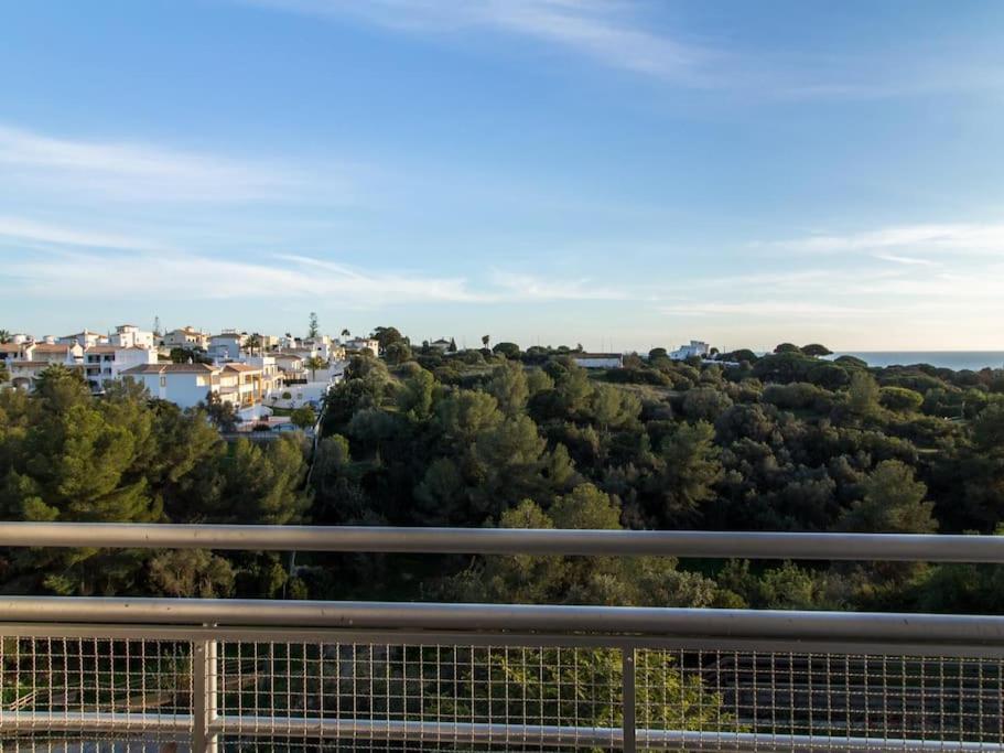 Central Apartment - Pool And Sea View & Albufeira Center Екстериор снимка