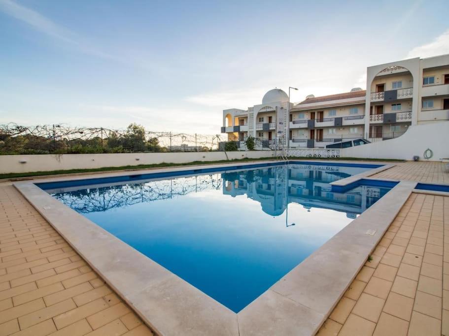 Central Apartment - Pool And Sea View & Albufeira Center Екстериор снимка