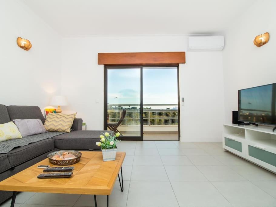 Central Apartment - Pool And Sea View & Albufeira Center Екстериор снимка
